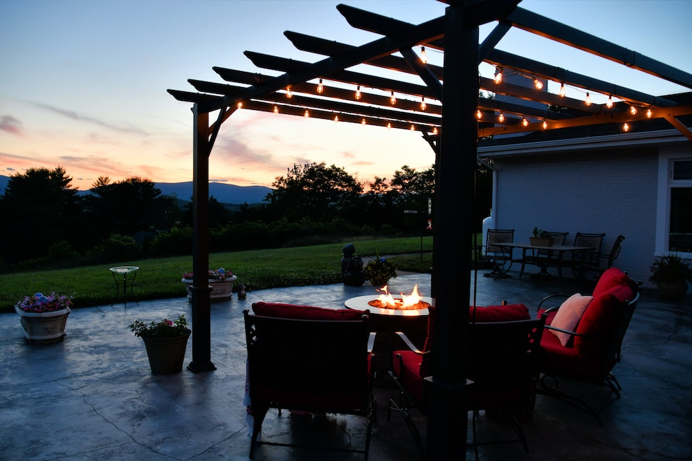 L'achat d'une pergola : un investissement pour améliorer la qualité de vie dans votre maison