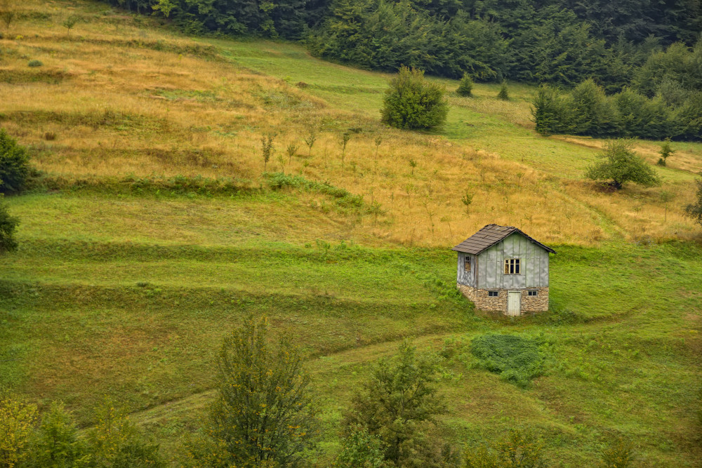 Acheter une maison seul et se marier après : les enjeux et conseils à connaître
